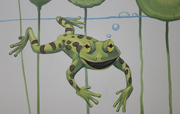 frog painted on wall